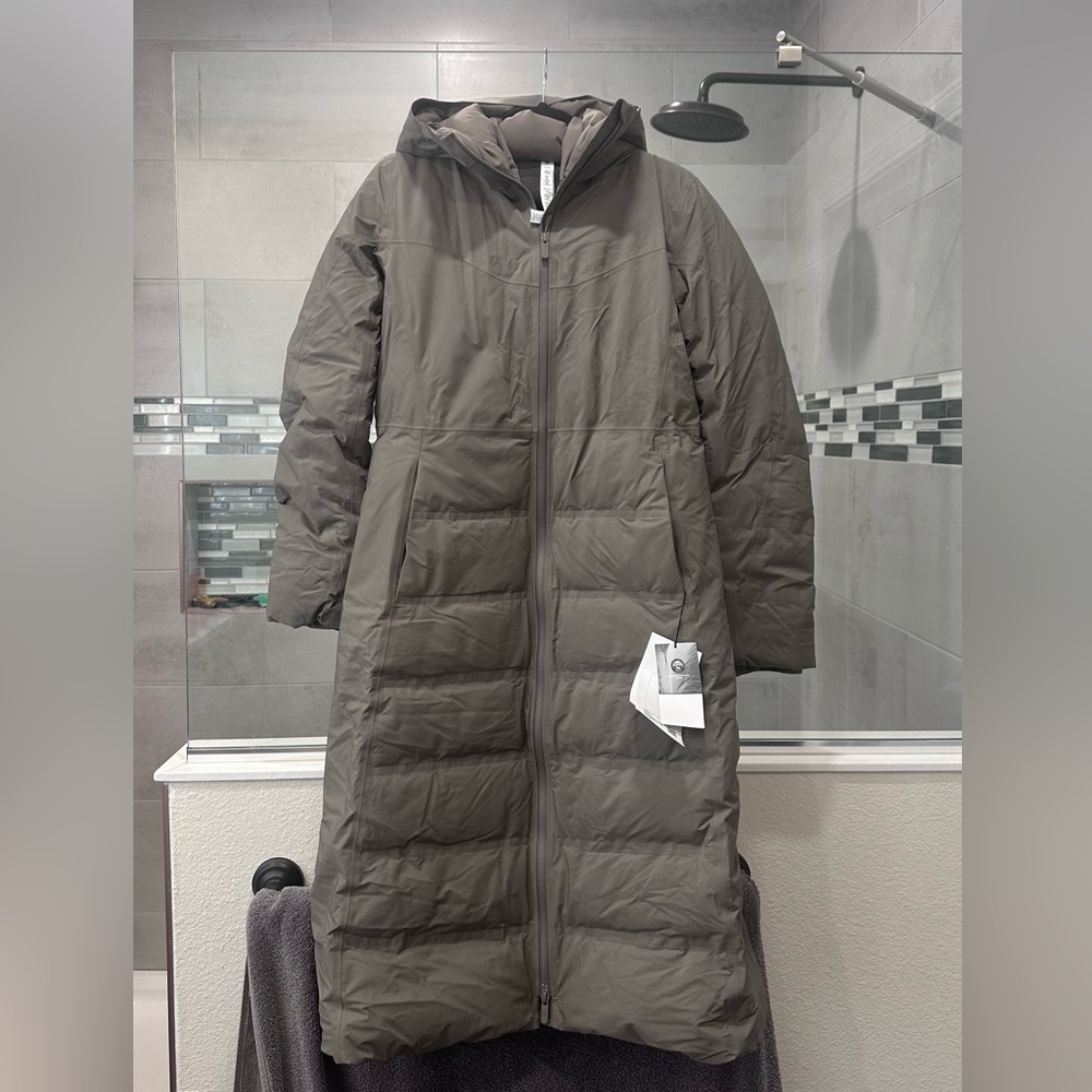 NWT Lululemon StretchSeal Sleet Street Long Jacket